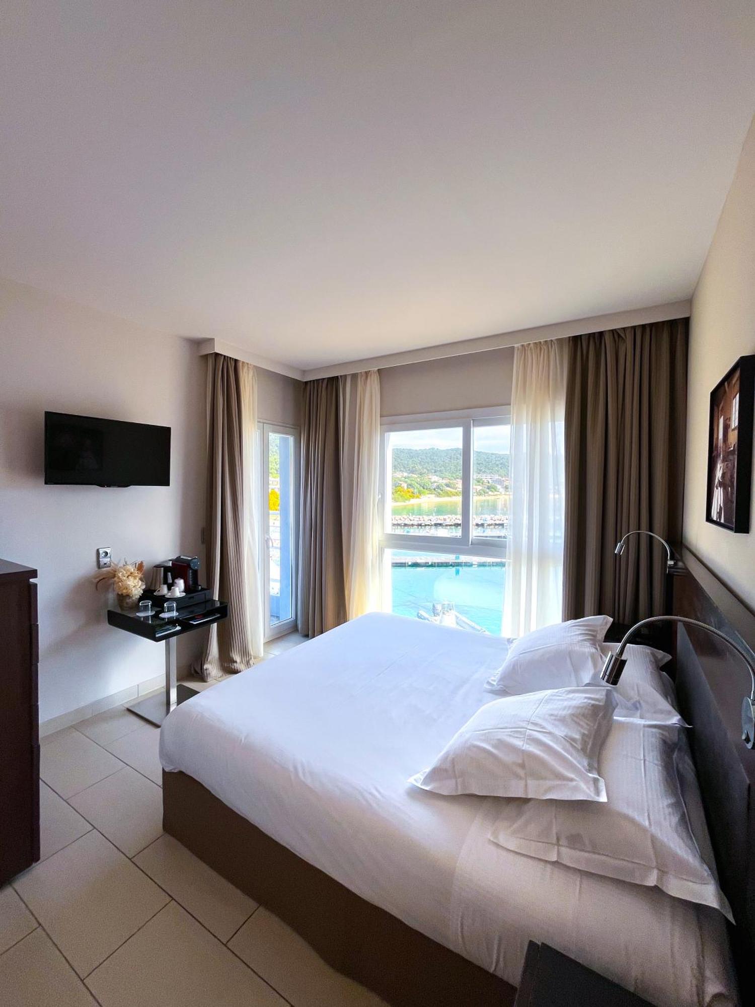 Le Golfe Hotel Porto Pollo Buitenkant foto